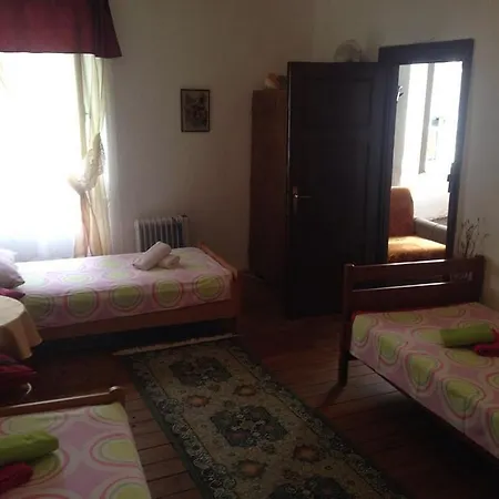 Cardo Guest house 3*